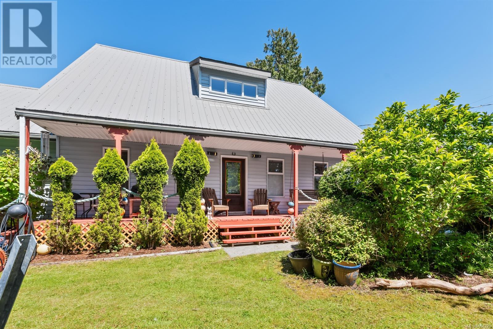 131 Garden St, Ucluelet