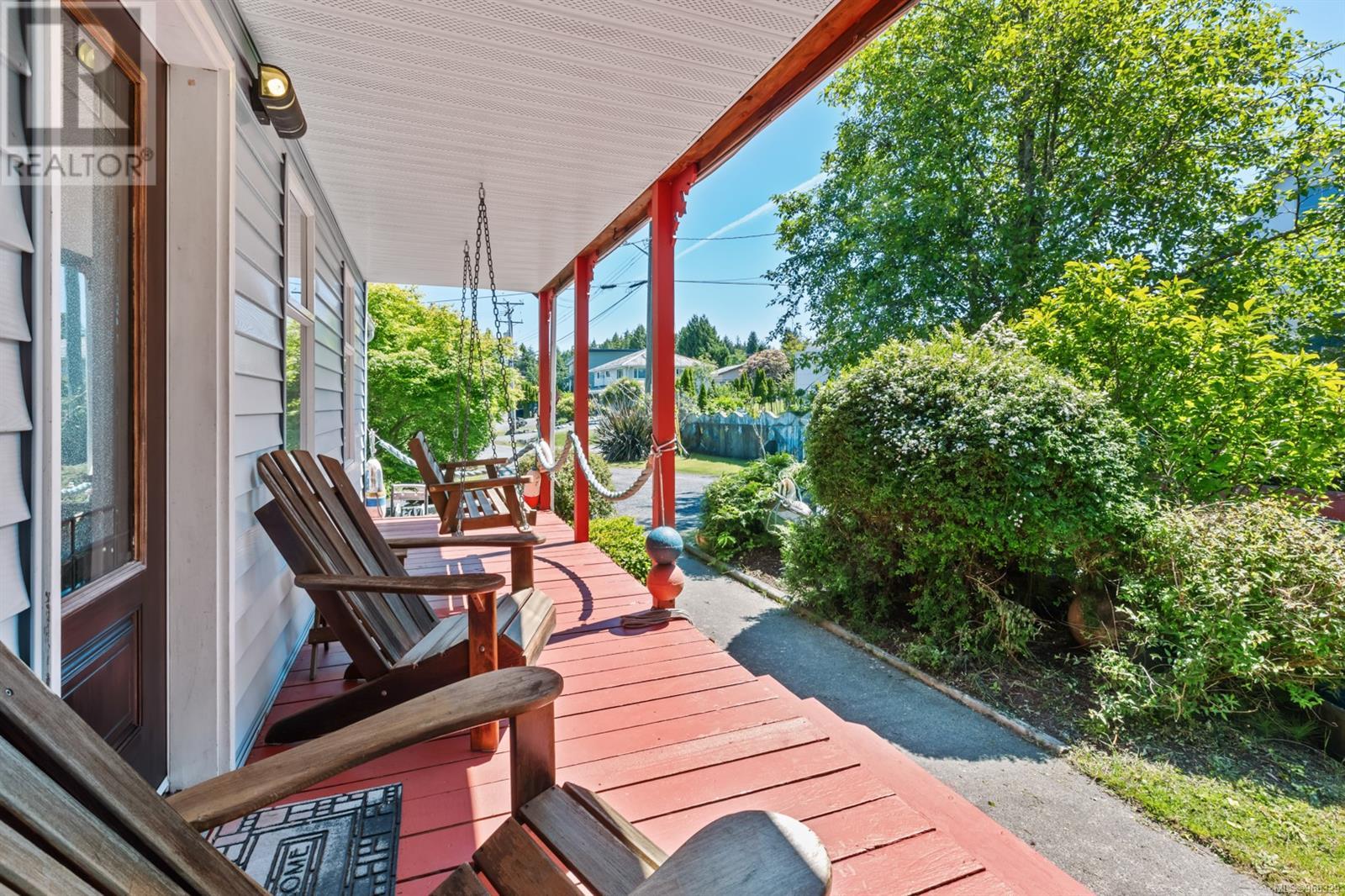 131 Garden St, Ucluelet
