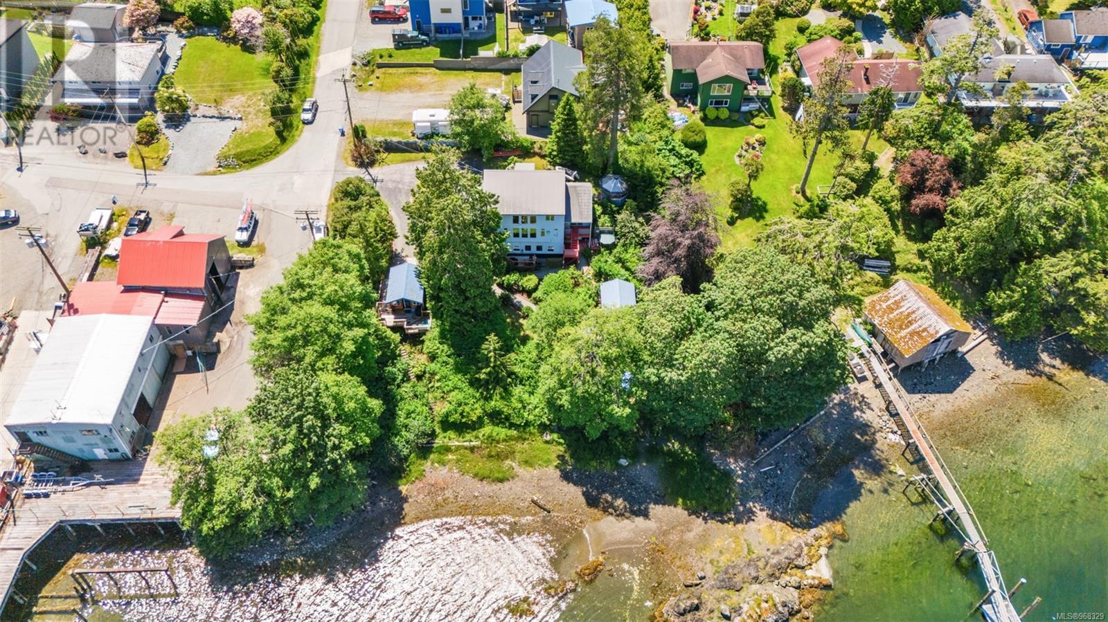 131 Garden St, Ucluelet