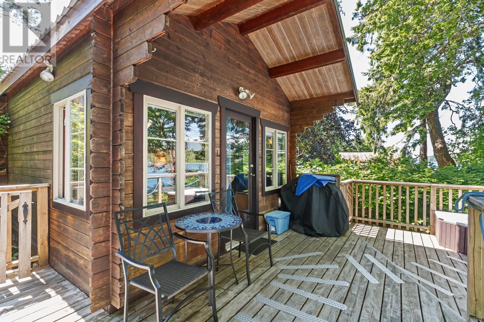131 Garden St, Ucluelet