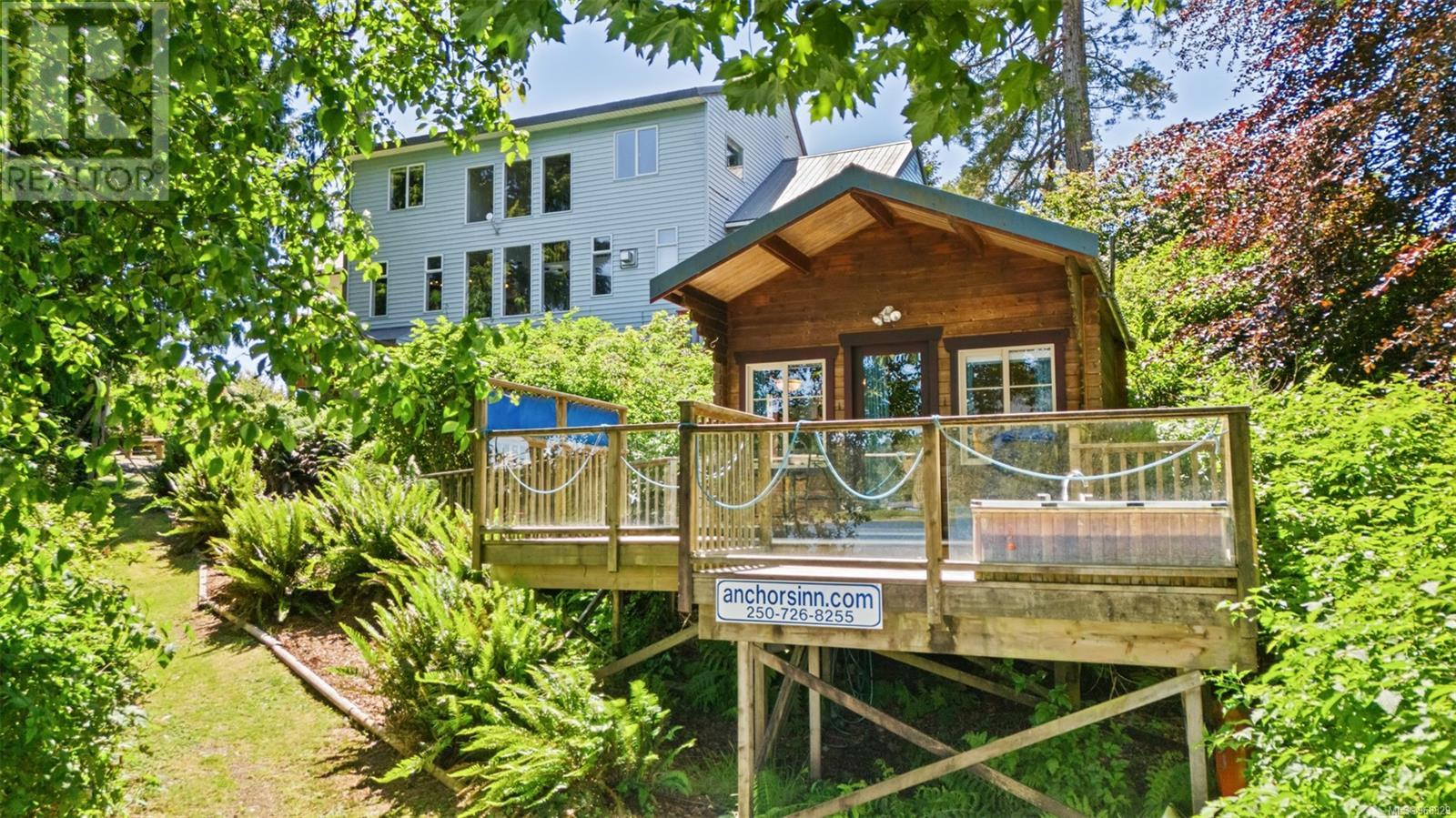 131 Garden St, Ucluelet