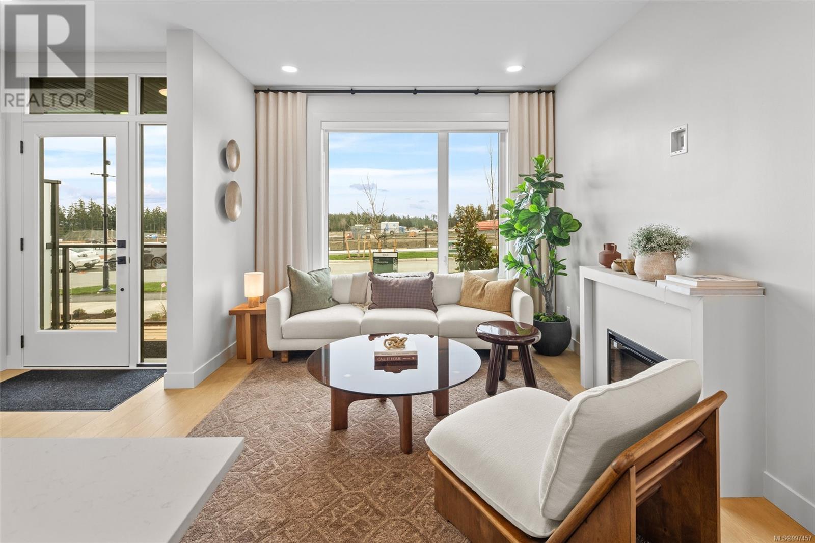 3739 Producers Way, Colwood