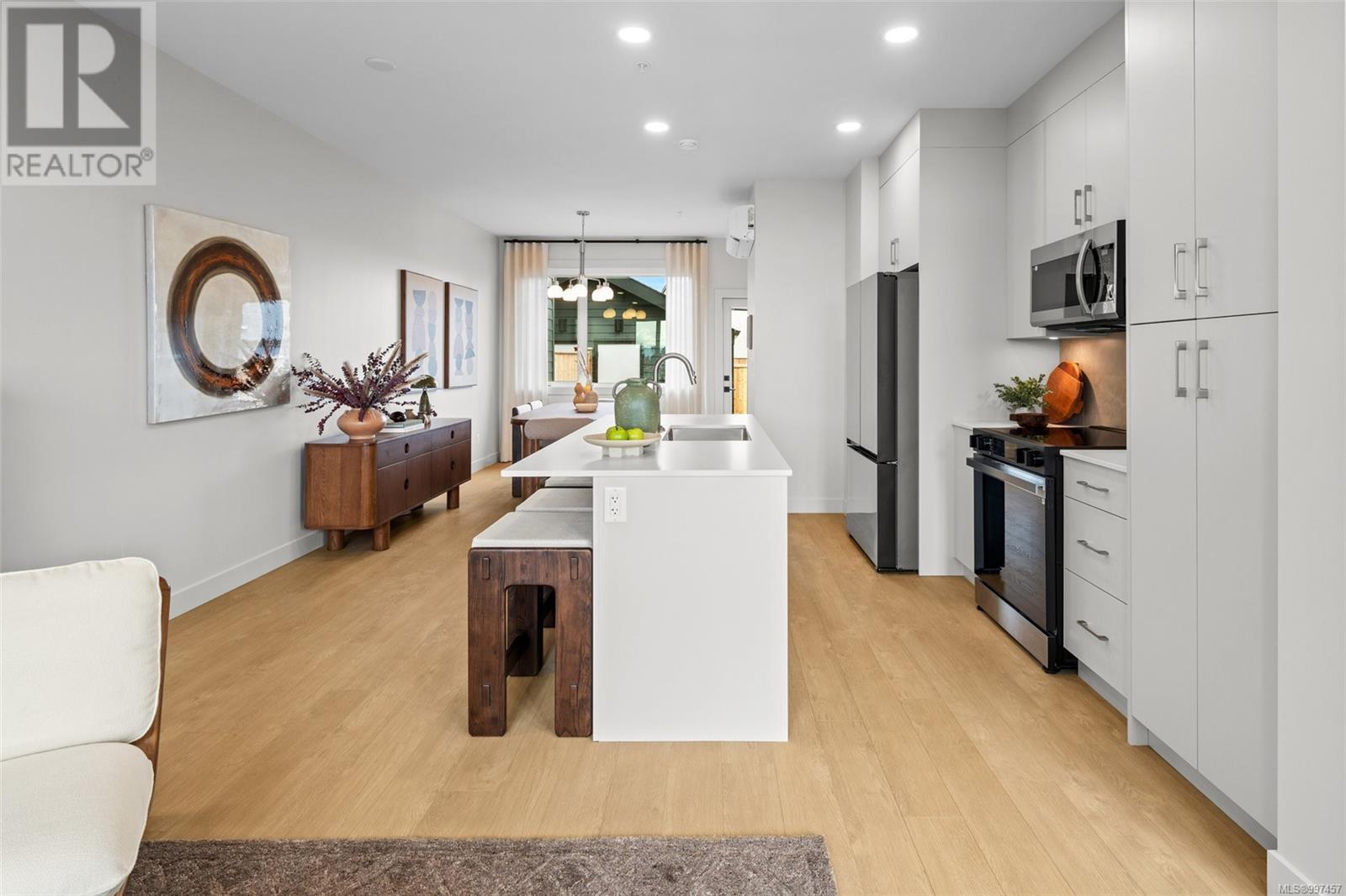 3739 Producers Way, Colwood