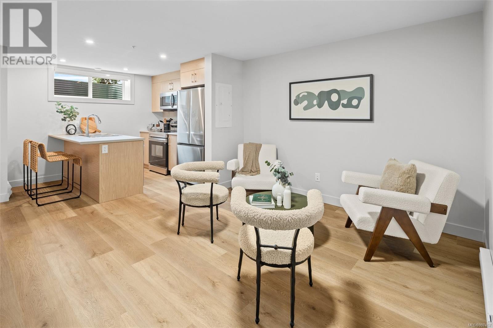 3739 Producers Way, Colwood