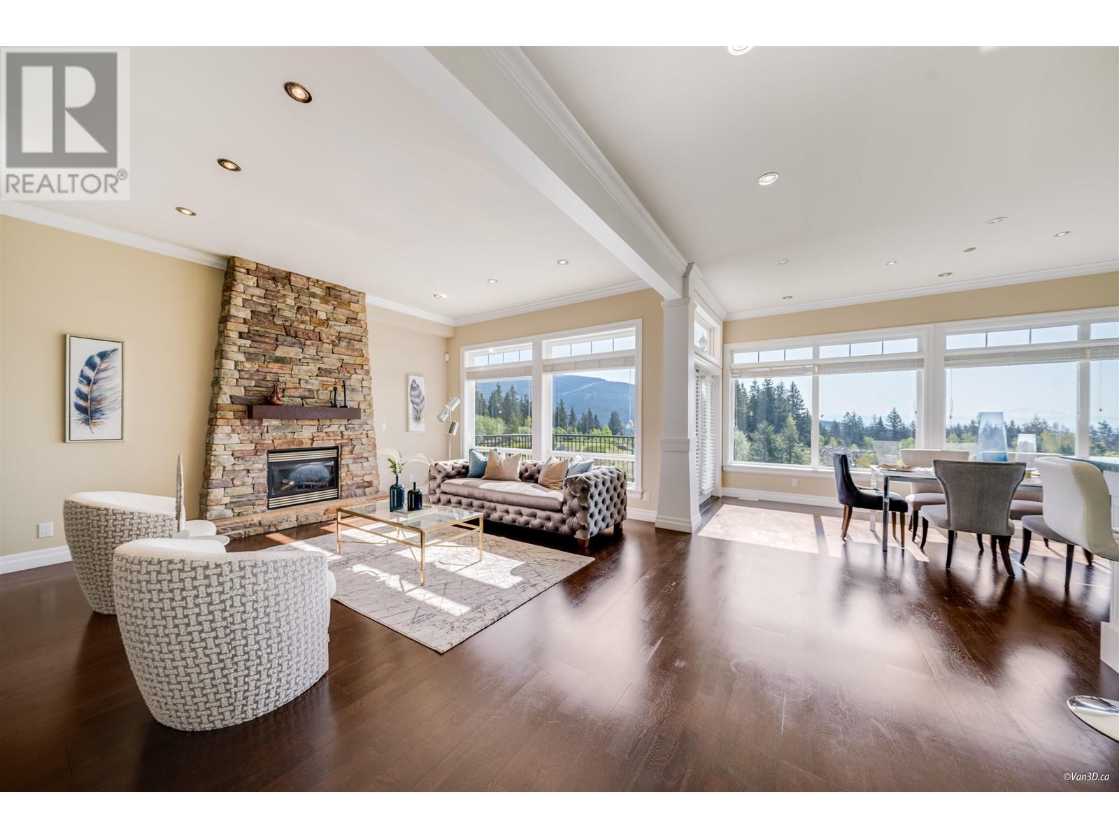 Photo 4 of 3235 Chartwell Lane, Coquitlam BC