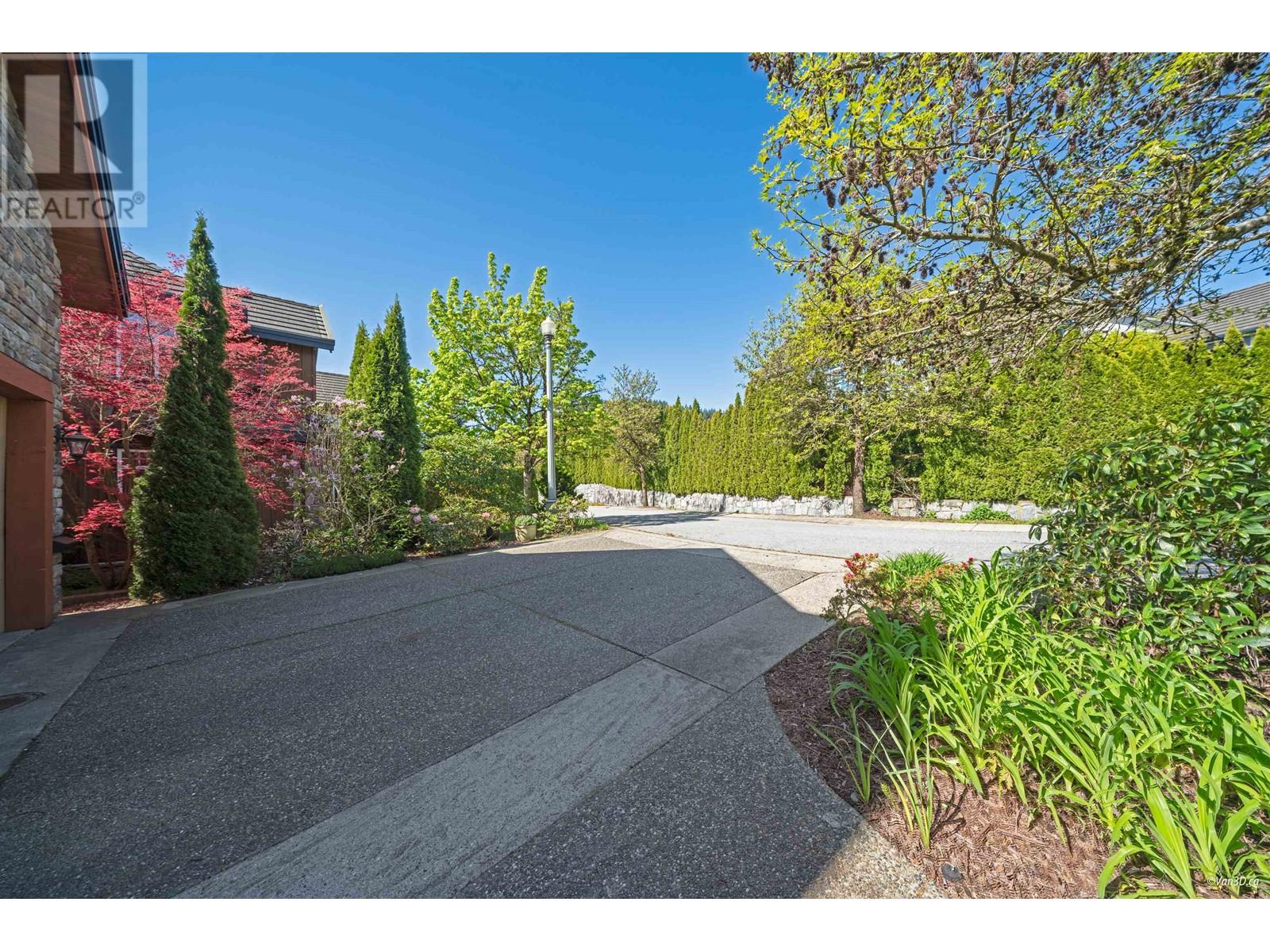 Photo 39 of 3235 Chartwell Lane, Coquitlam BC