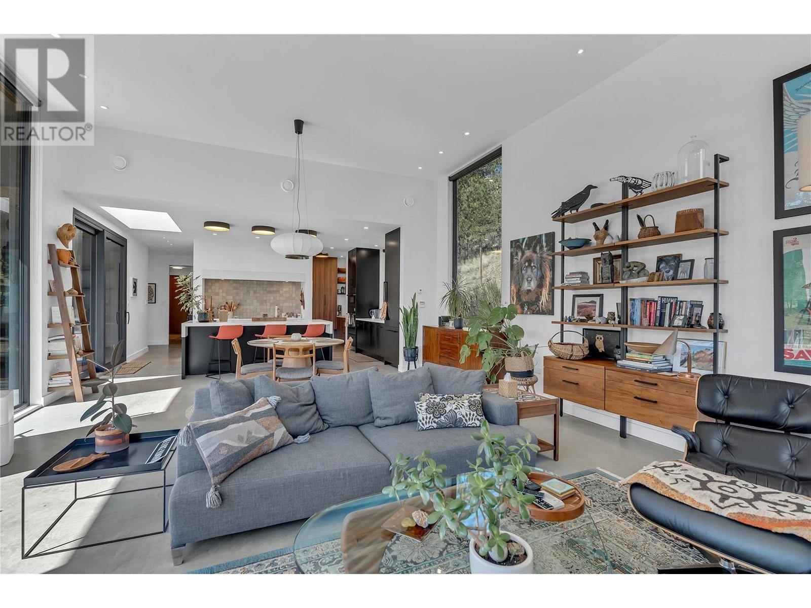 503 Wilson Mountain Road, Oliver