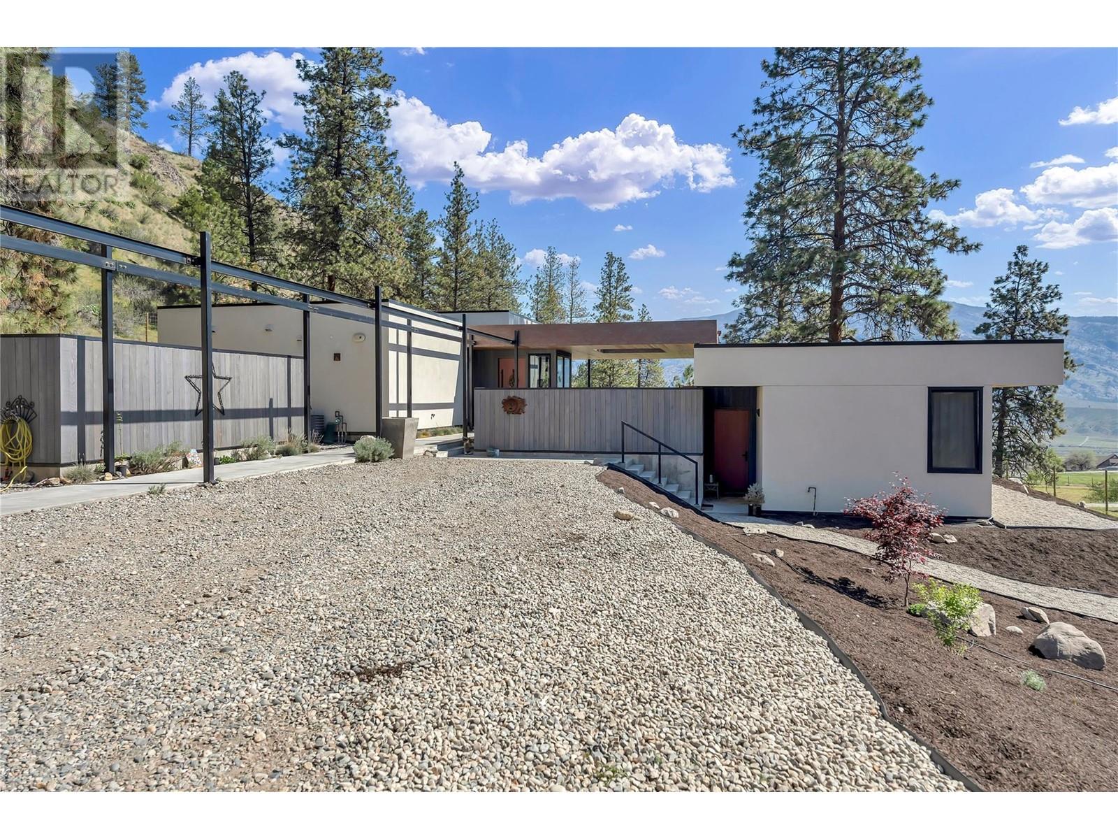 503 Wilson Mountain Road, Oliver