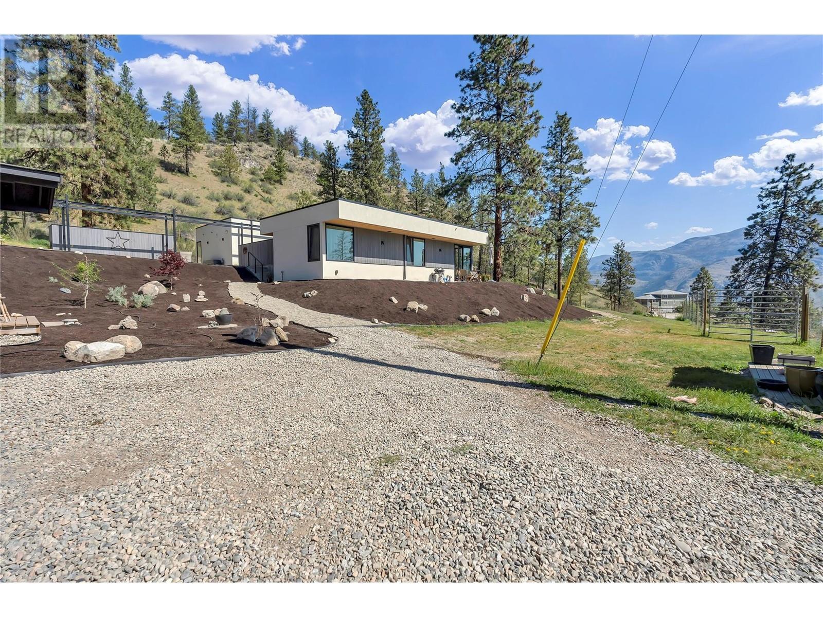503 Wilson Mountain Road, Oliver