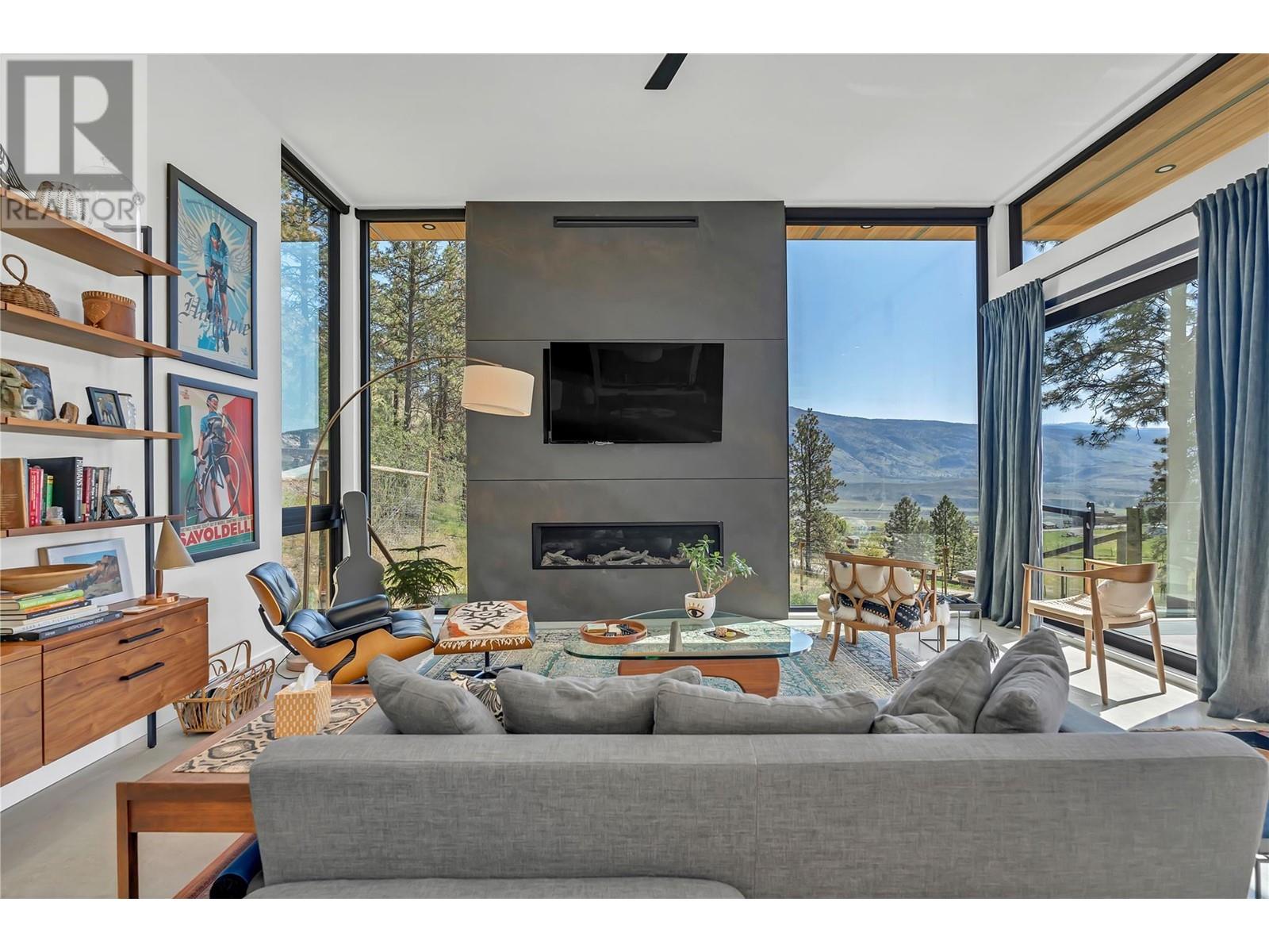 503 Wilson Mountain Road, Oliver