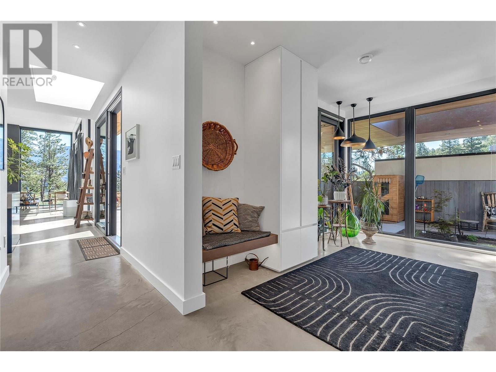 503 Wilson Mountain Road, Oliver