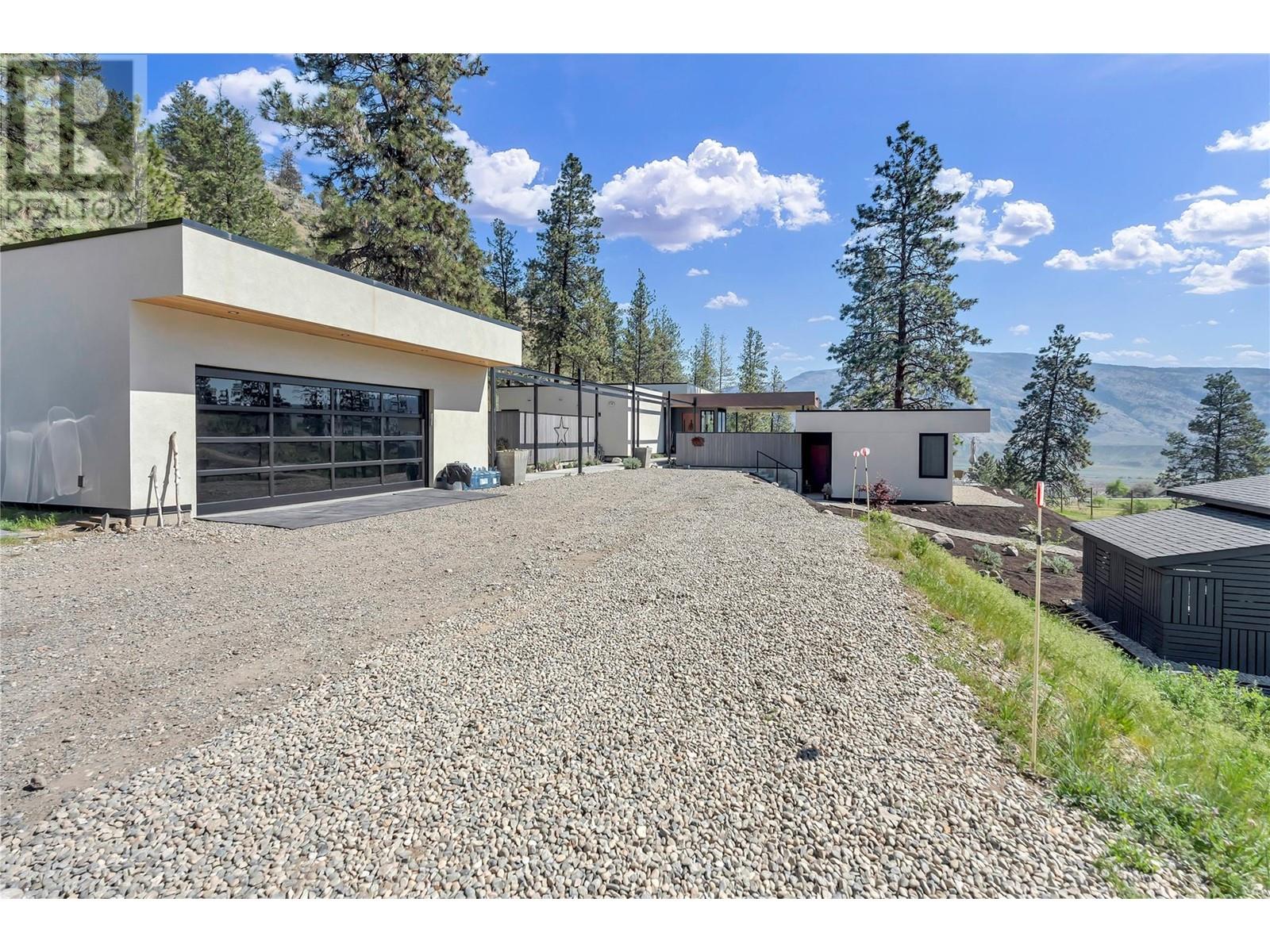 503 Wilson Mountain Road, Oliver