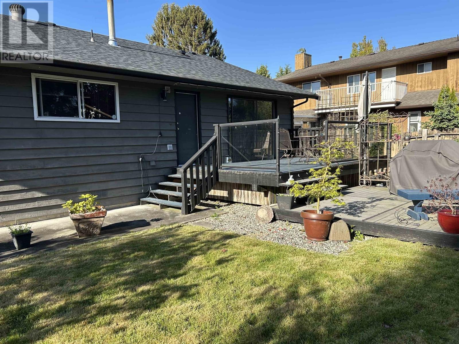 Photo 6 of 7560 Waterton Drive, Richmond BC