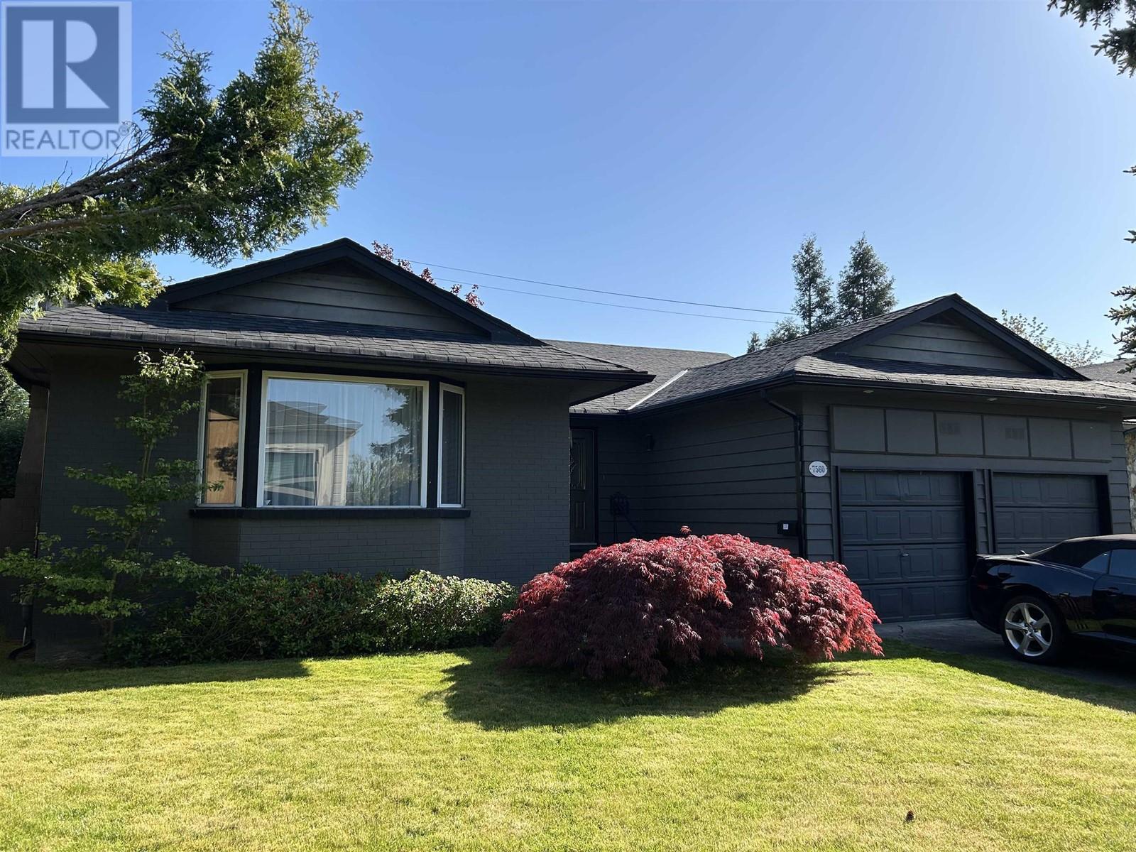 Photo 2 of 7560 Waterton Drive, Richmond BC