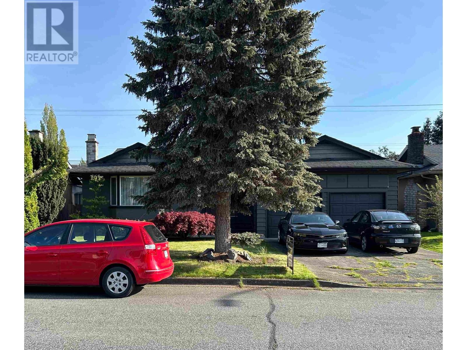 Photo 30 of 7560 Waterton Drive, Richmond BC
