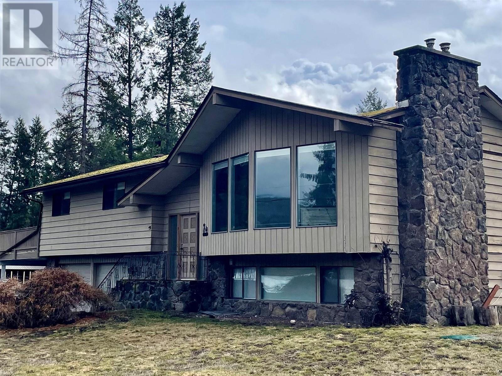 93 Holmes Road, Christina Lake