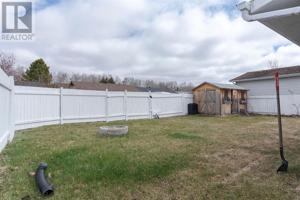 121 Cowley Bay, Fort McMurray