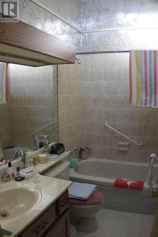 Single Family House for Sale in  C  Street NW Varsity Calgary 