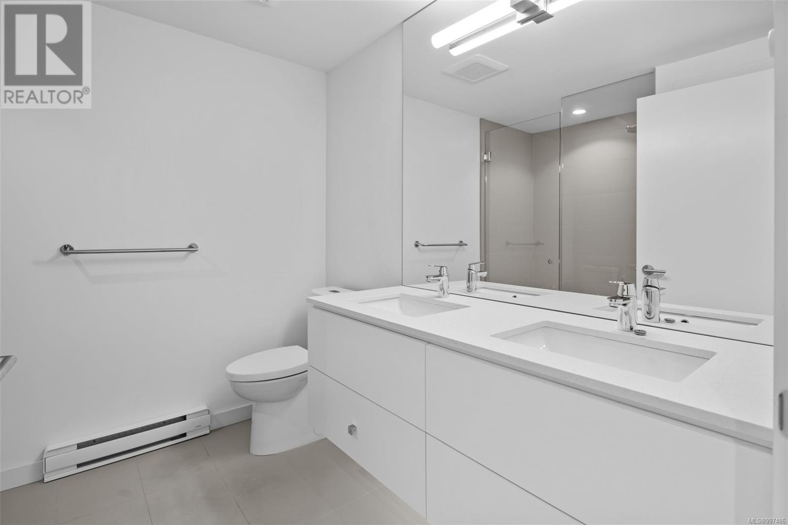 301 430 Parry Street, Victoria
