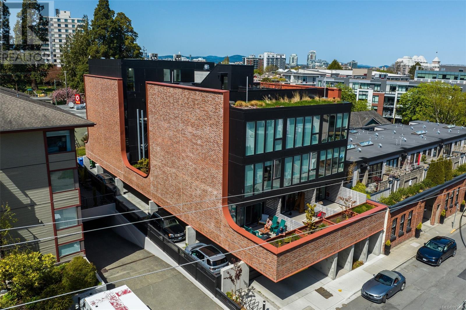 301 430 Parry Street, Victoria