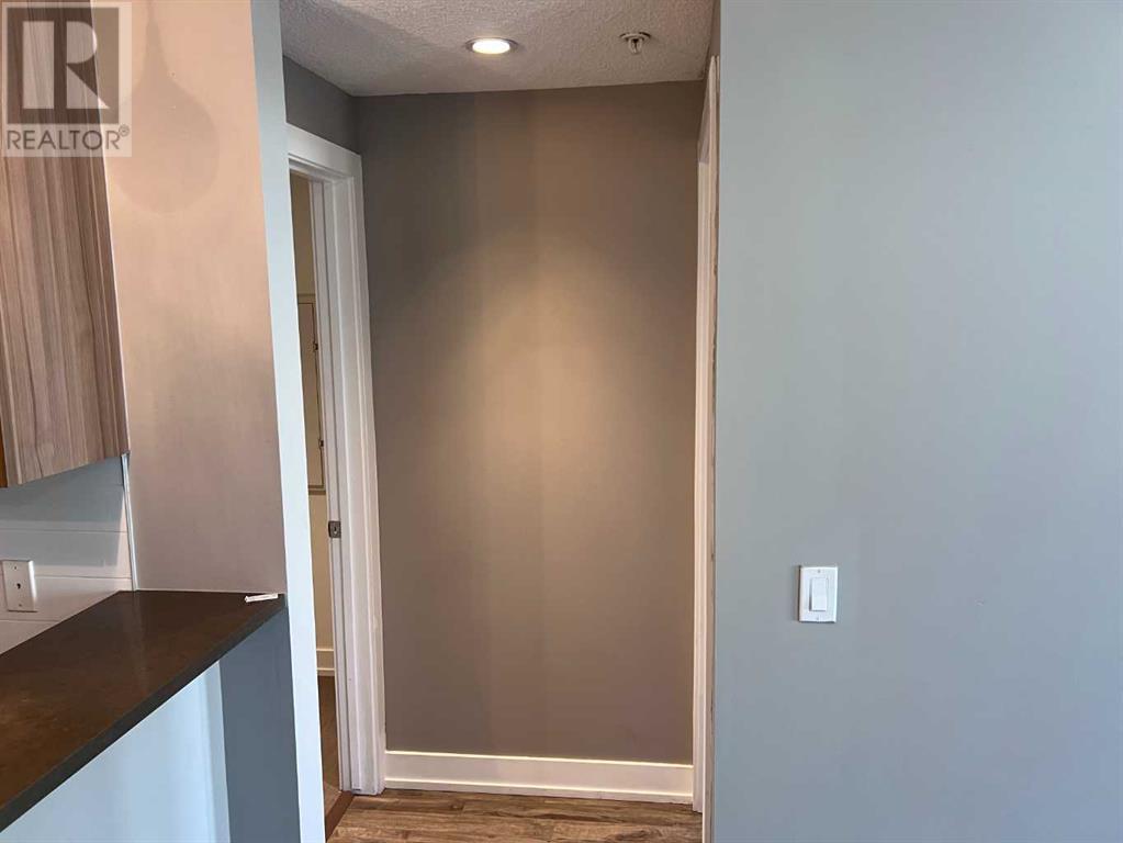 303, 611 Edmonton Trail NE, Calgary, Alberta