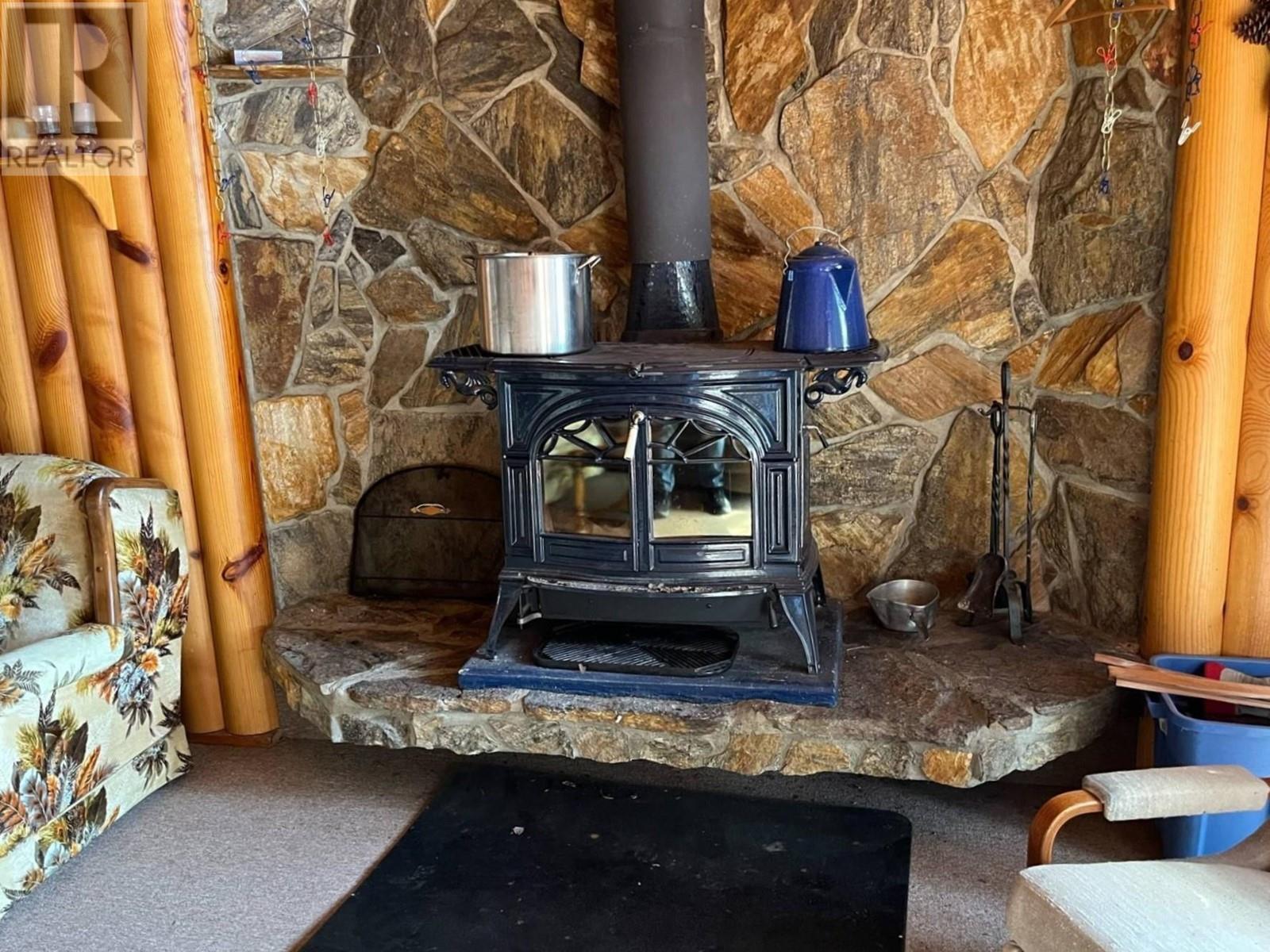  2701 Peachland Forestry Service Road, Peachland