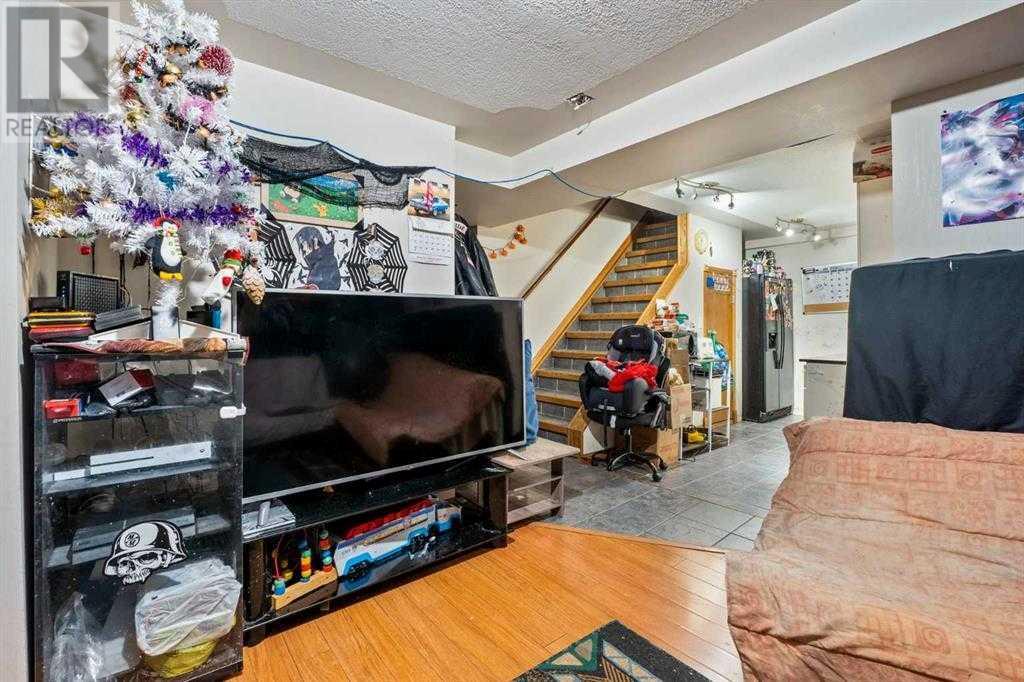 Single Family House Bungalow for Sale in  Valentine Crescent SE Penbrooke Meadows Calgary 