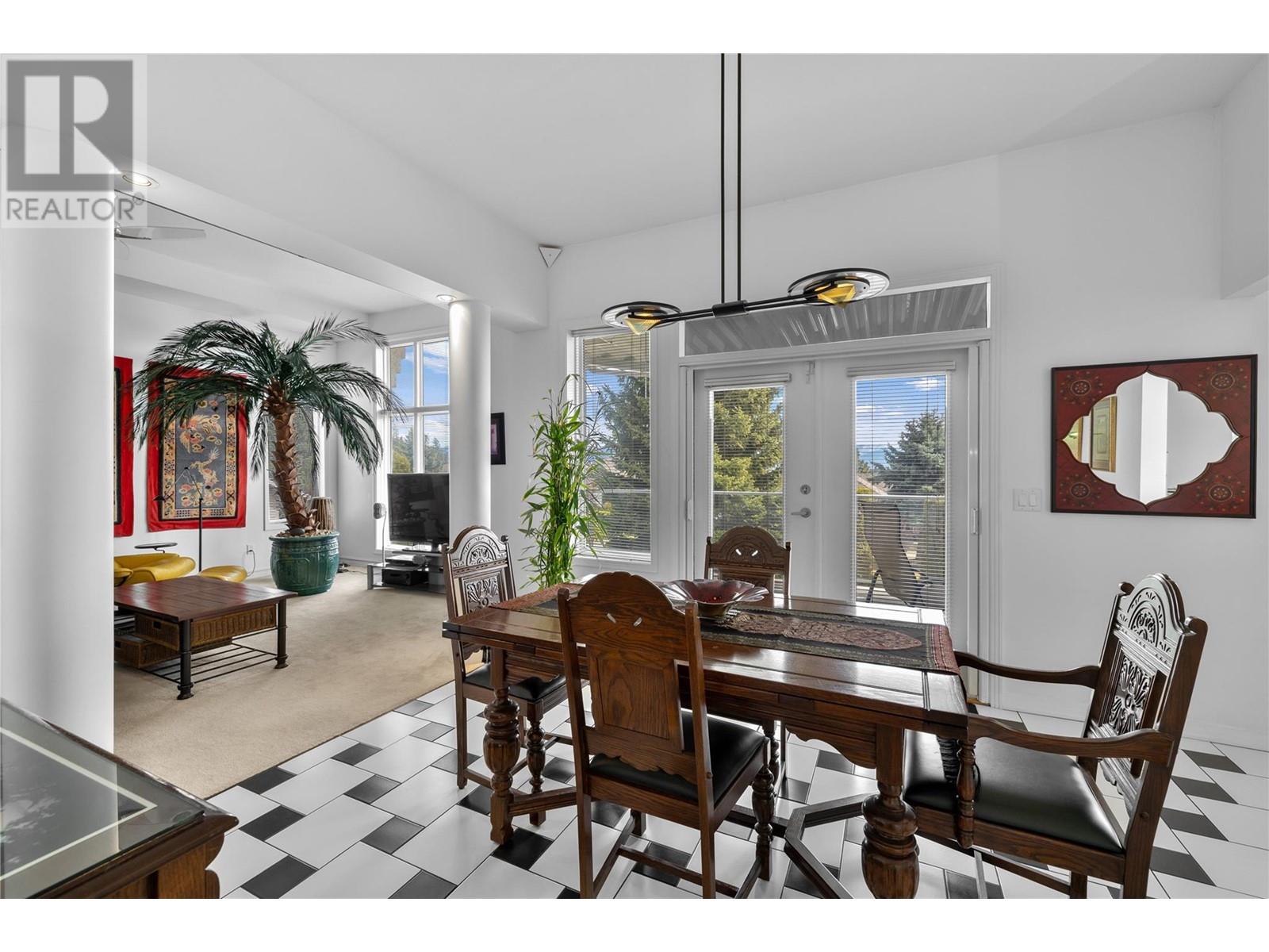  1116 Caledonia Way, West Kelowna