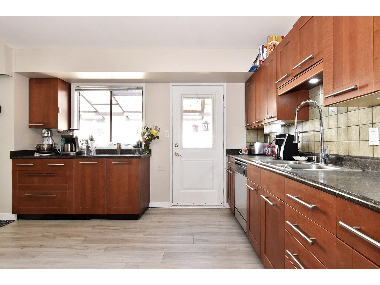 Photo 10 of 32890 Bakerview Avenue, Mission BC