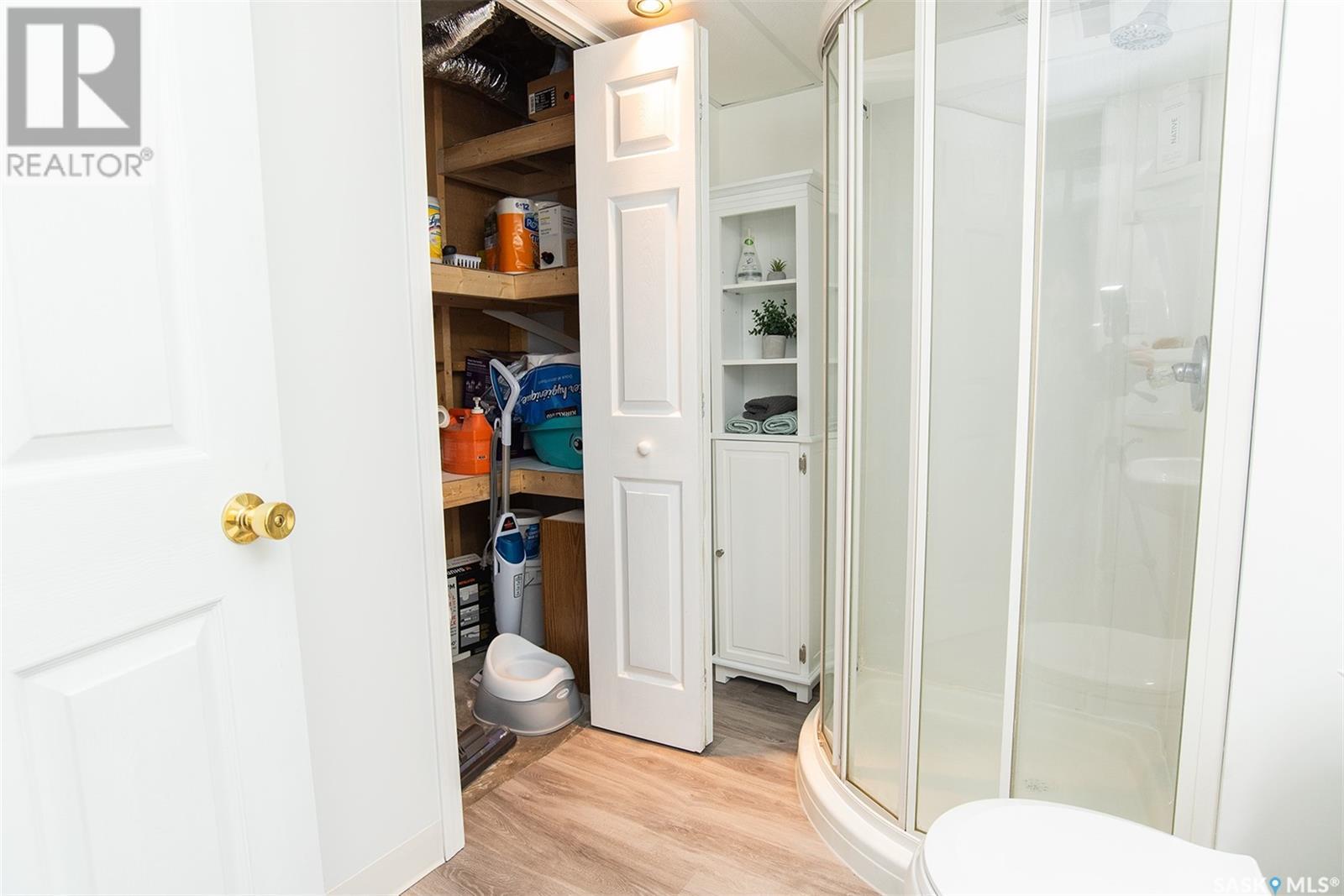 Photo 27 of 512 4th Street E, Wynyard SK