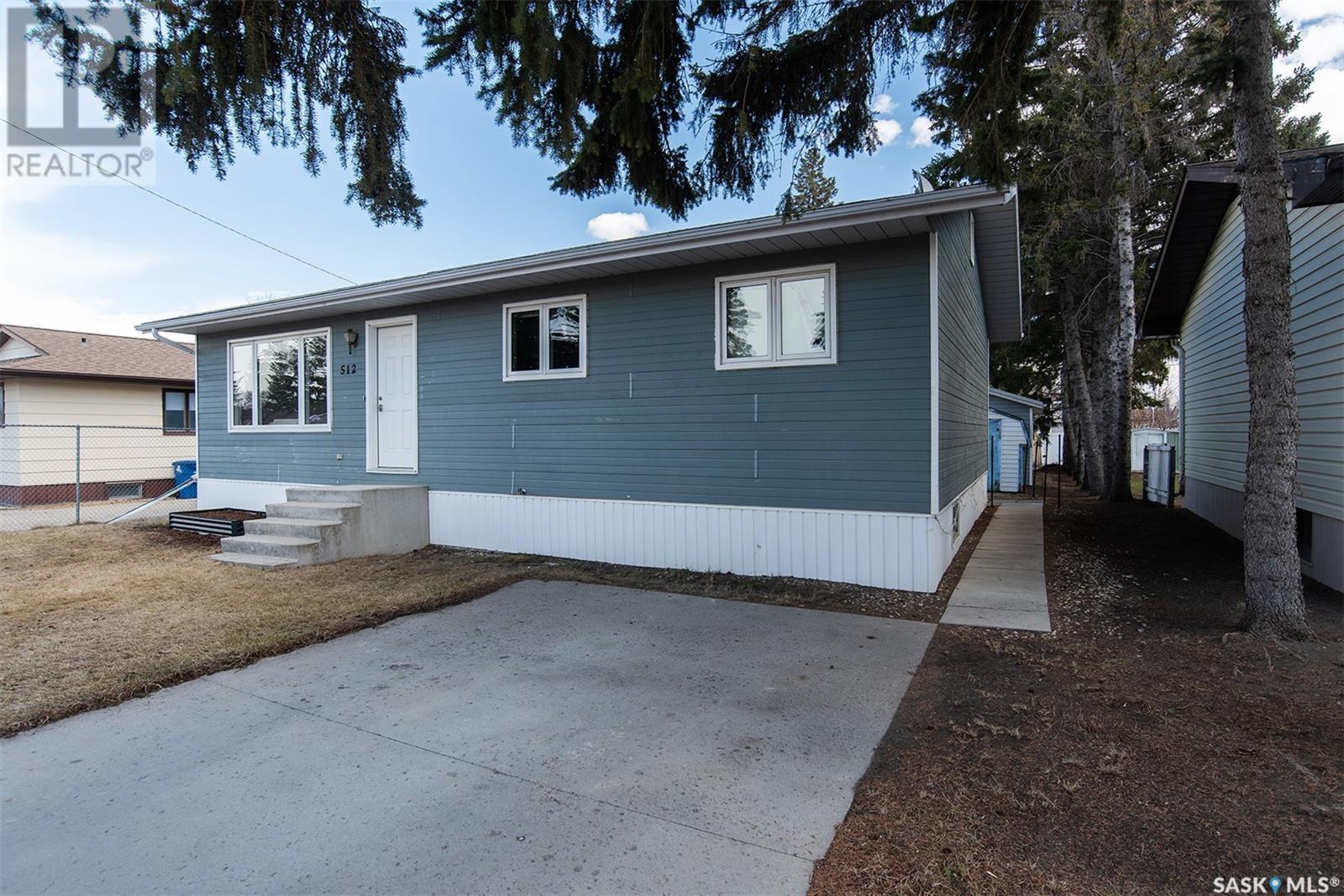 Photo 31 of 512 4th Street E, Wynyard SK