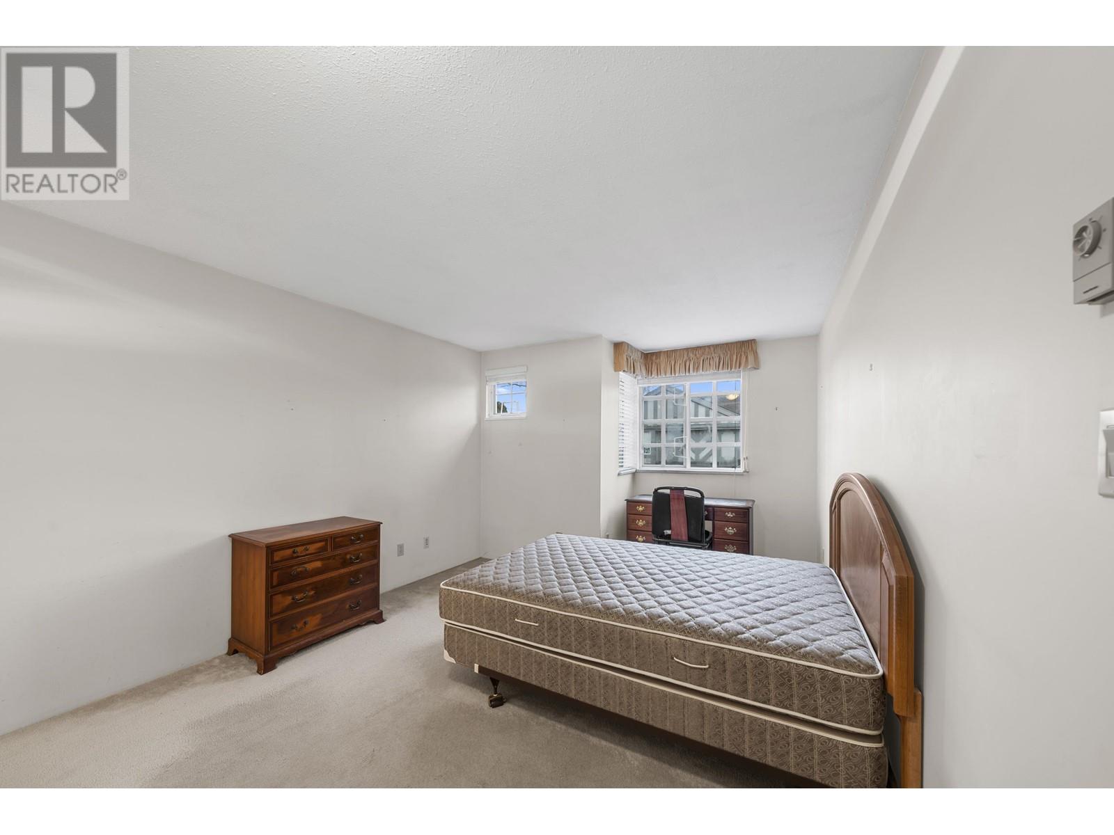 #32-6100 WOODWARDS Road, Richmond