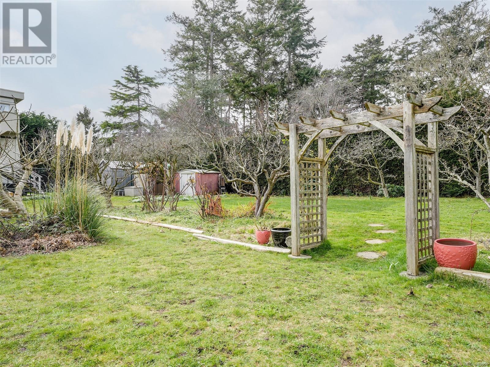  3990 Smugglers Cove Road, Saanich