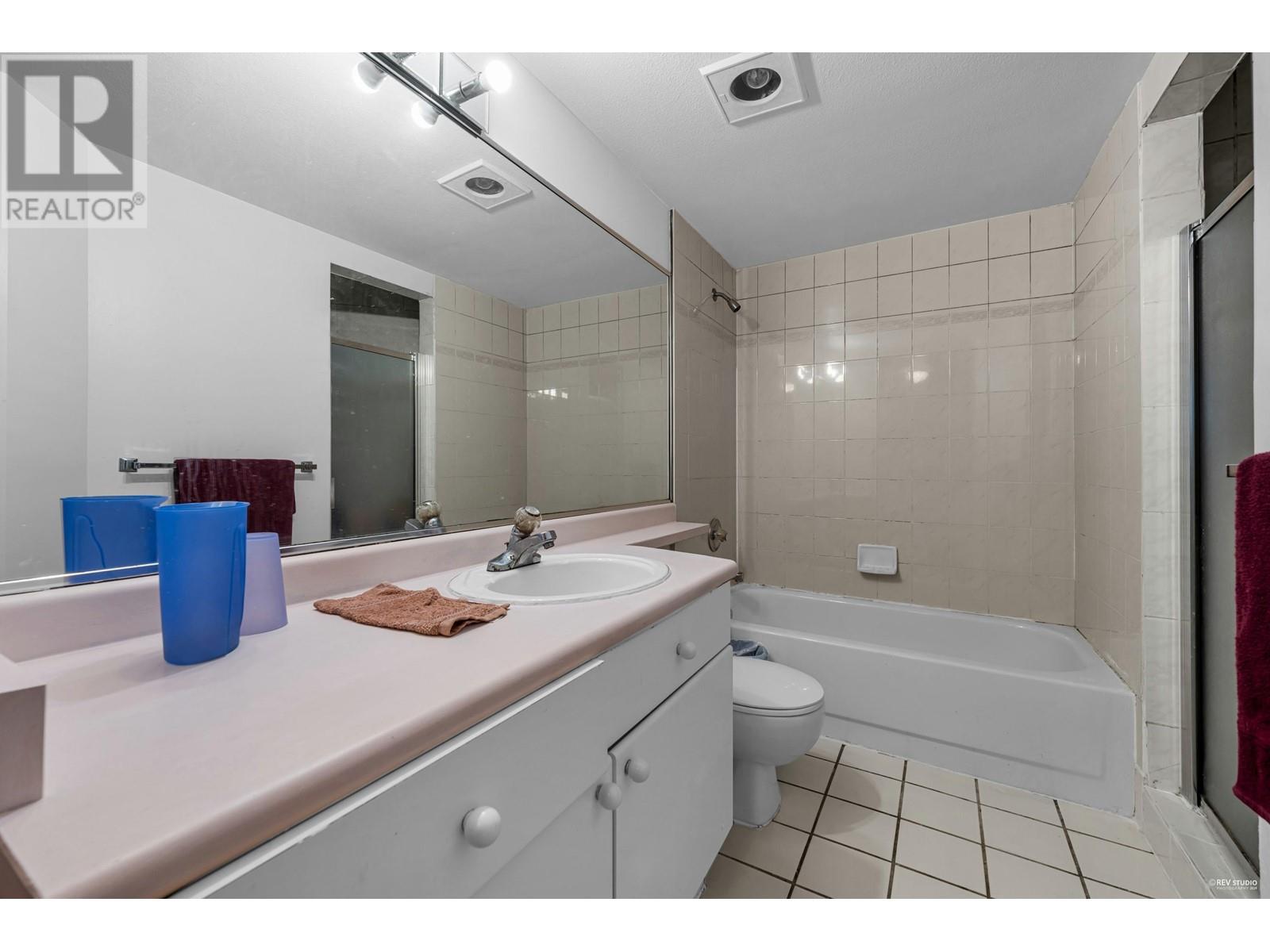 401 7011 BLUNDELL ROAD, Richmond