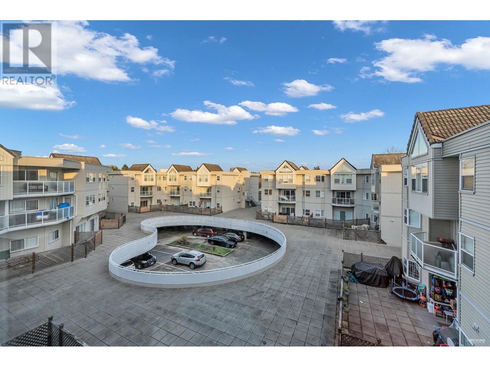 401 7011 BLUNDELL ROAD, Richmond