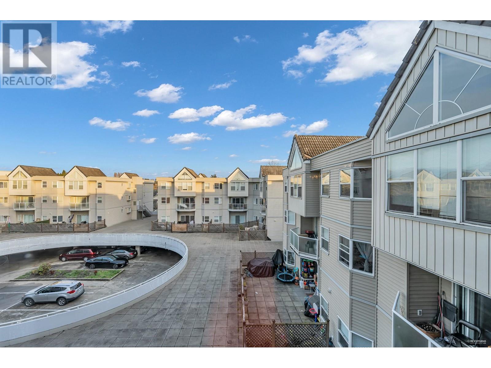 401 7011 BLUNDELL ROAD, Richmond