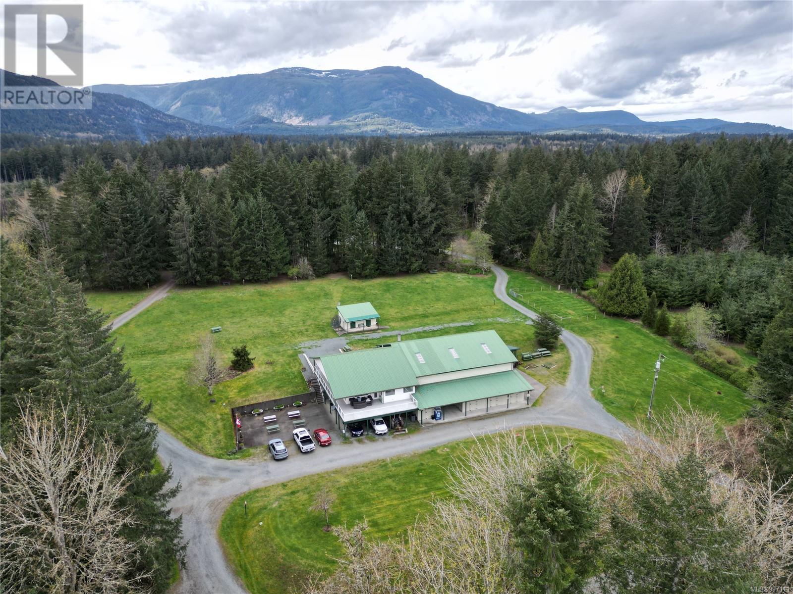 8682 Trans Canada Hwy - 12
