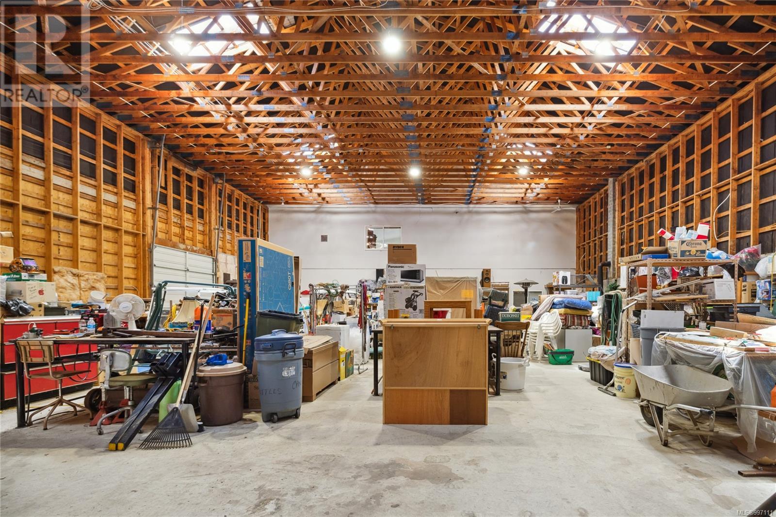 8682 TRANS CANADA HWY - 20