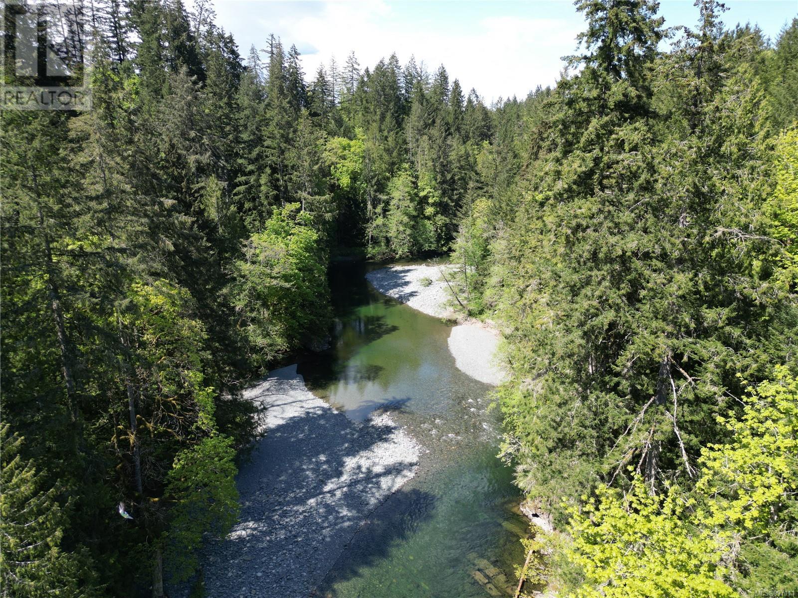 8682 TRANS CANADA HWY - 29