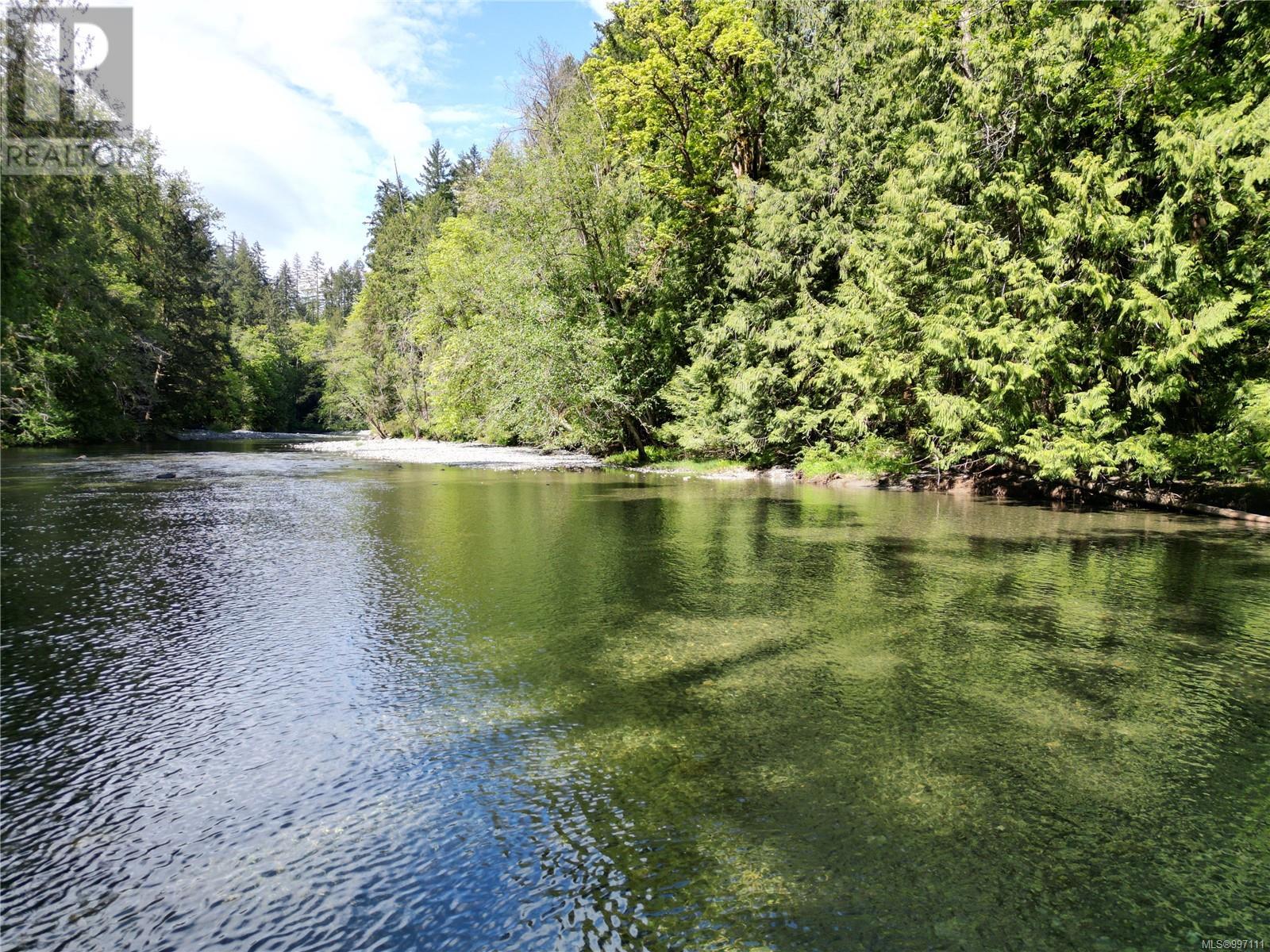 8682 TRANS CANADA HWY - 31