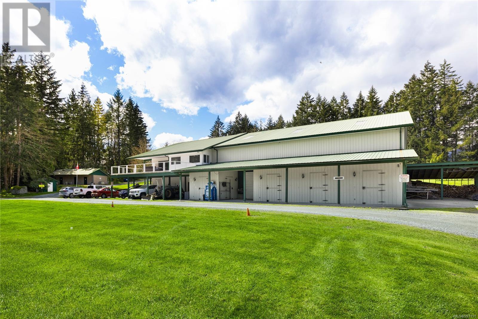 8682 Trans Canada Hwy - 4