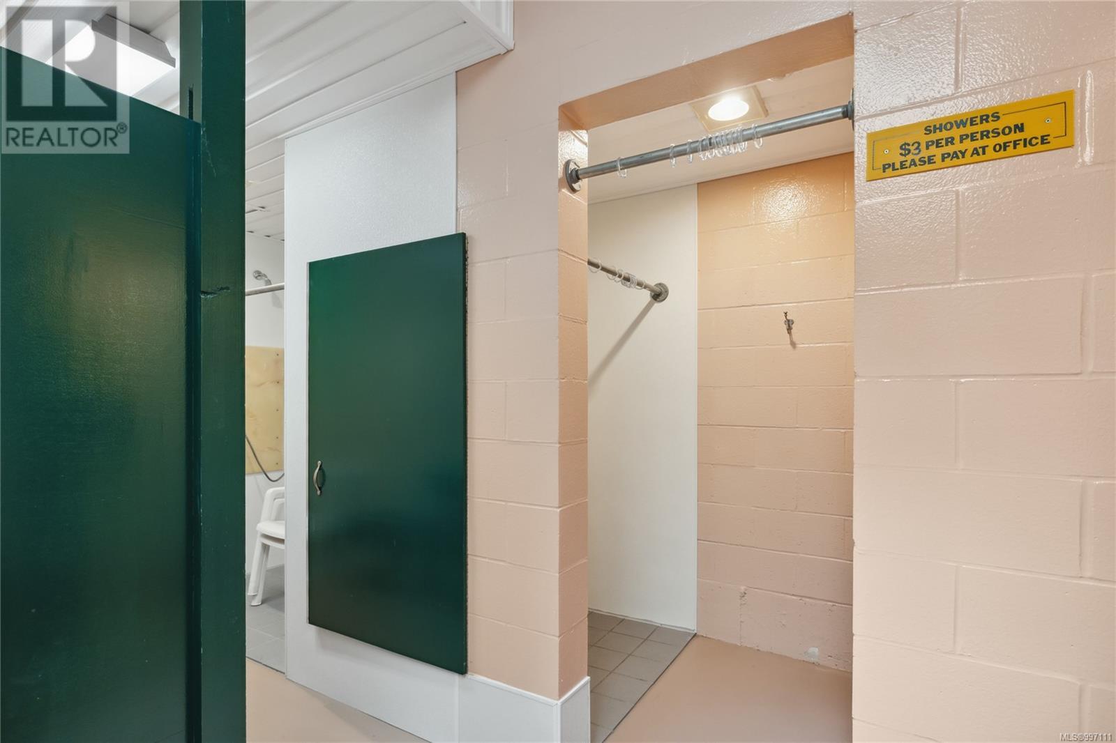 8682 TRANS CANADA HWY - 73