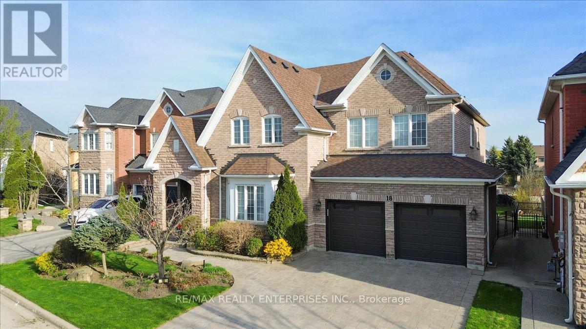 Photo 19 of 18 Southcrest Court, Brampton ON