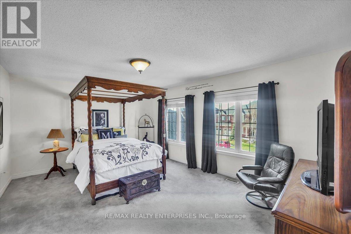 Photo 27 of 18 Southcrest Court, Brampton ON