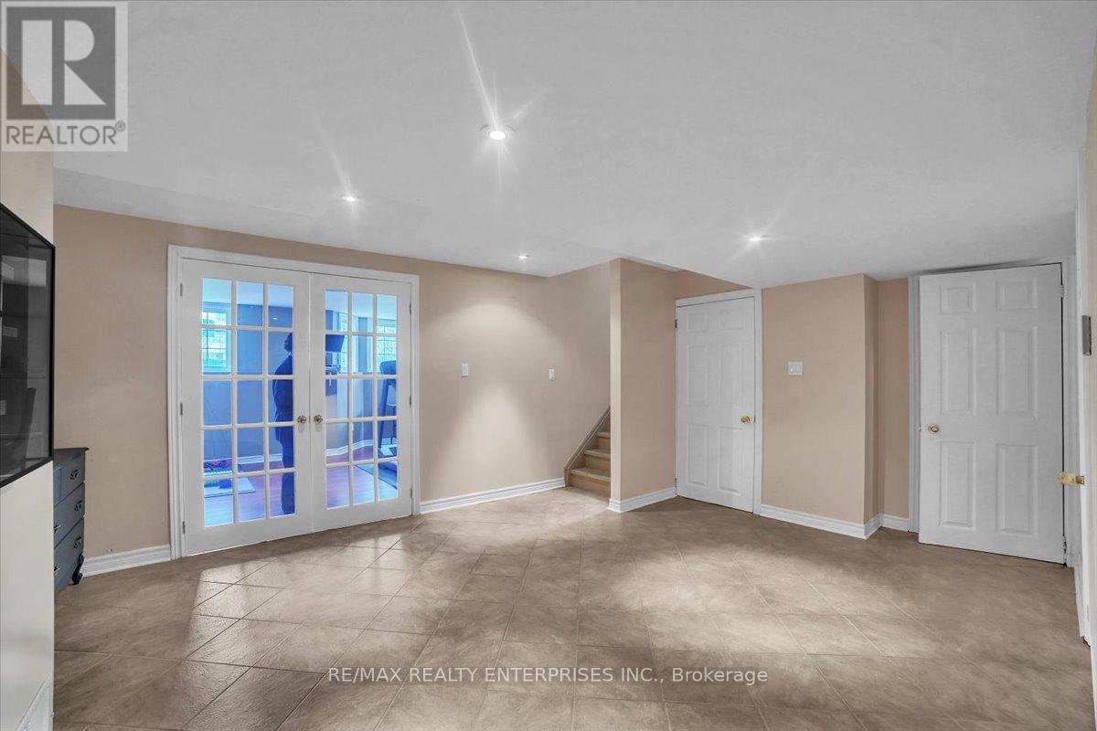 Photo 18 of 18 Southcrest Court, Brampton ON