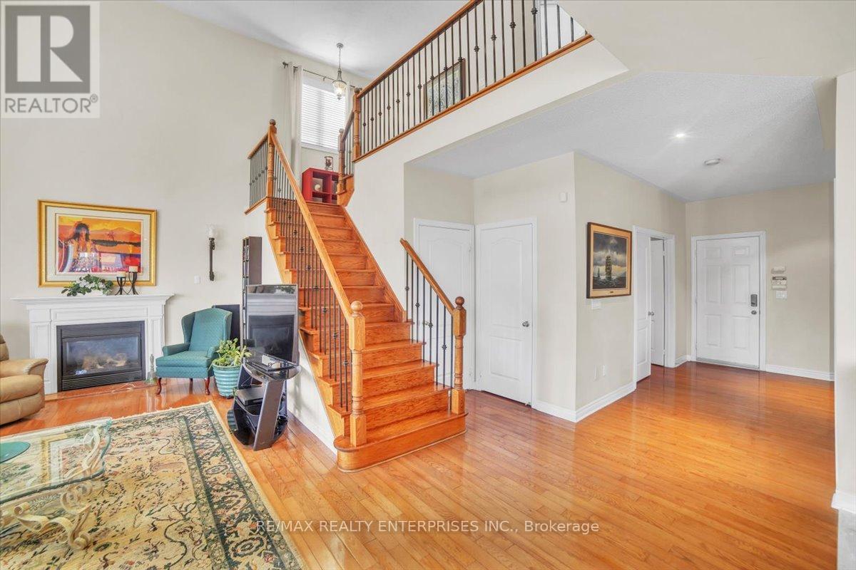 Photo 43 of 18 Southcrest Court, Brampton ON