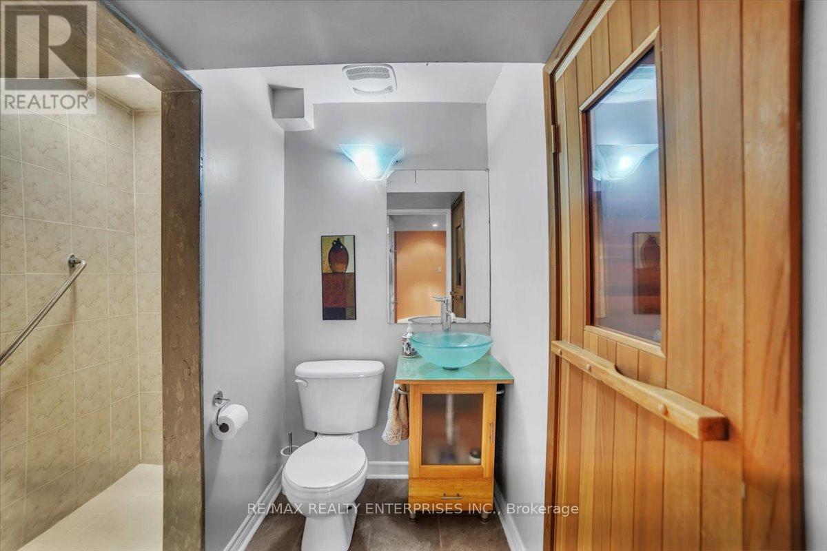Photo 1 of 18 Southcrest Court, Brampton ON