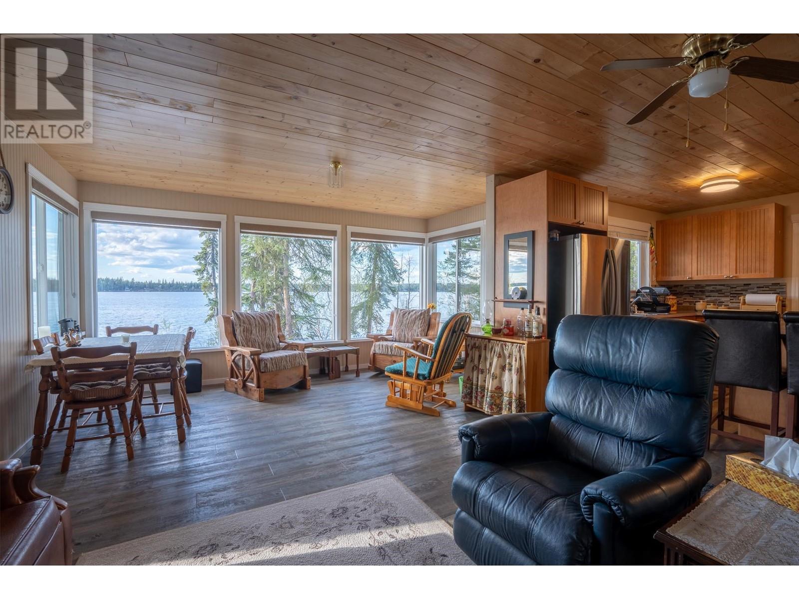 Photo 16 of 52200 Lloyd Drive, Cluculz Lake BC