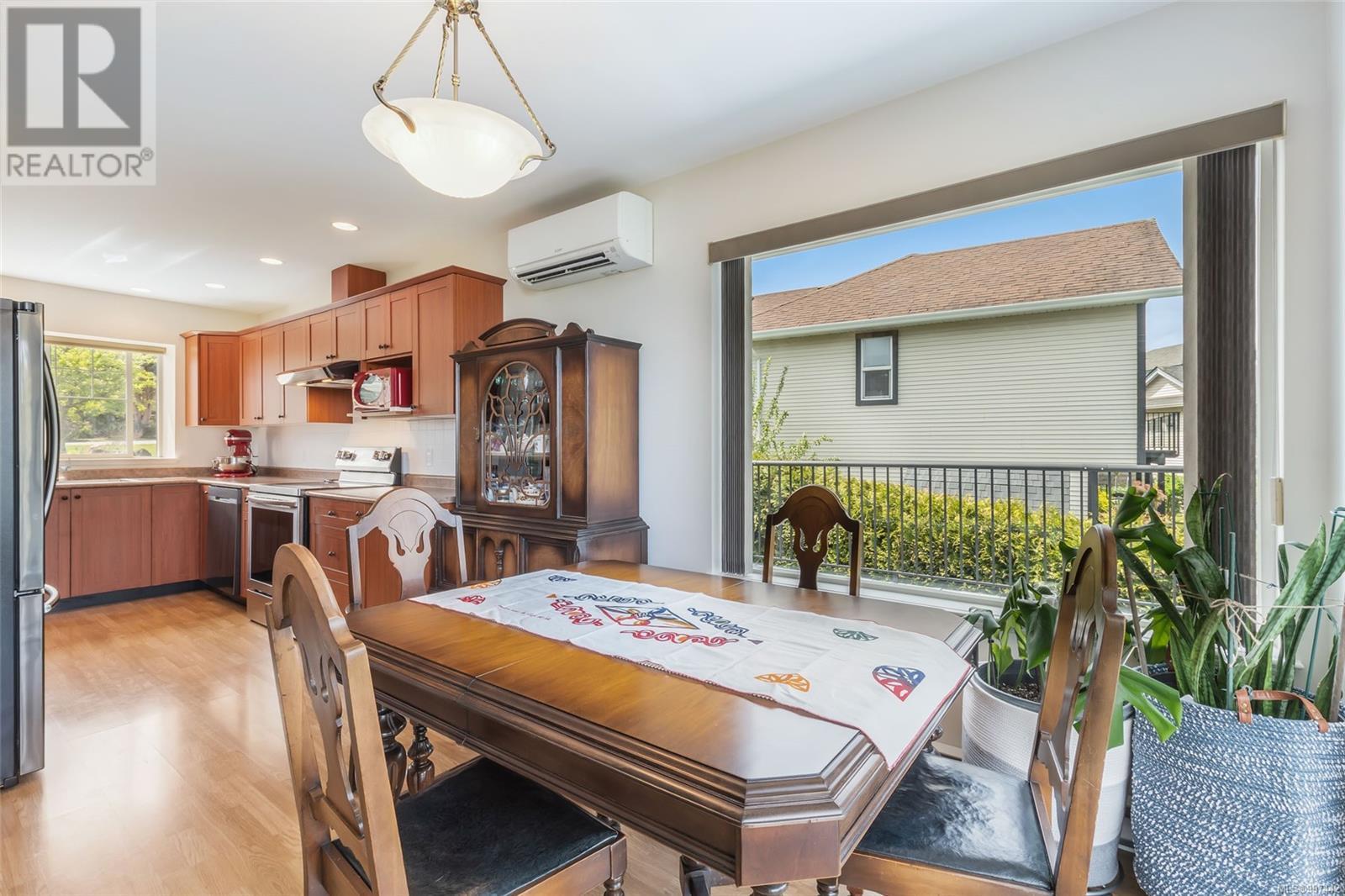 523 Louise Rd, Ladysmith