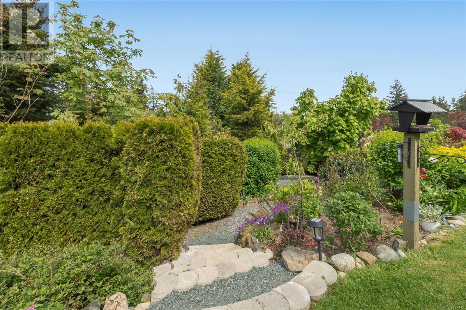 523 Louise Rd, Ladysmith
